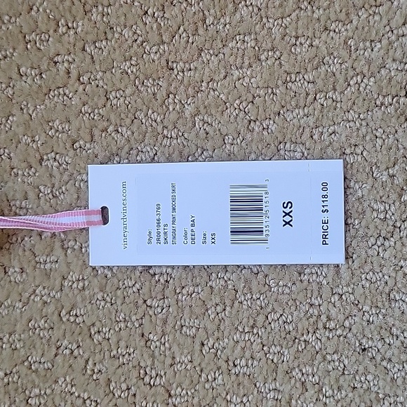 NWT Vineyard Vines stingray print smocked skirt I'm deep bay size XXS - Picture 3 of 3